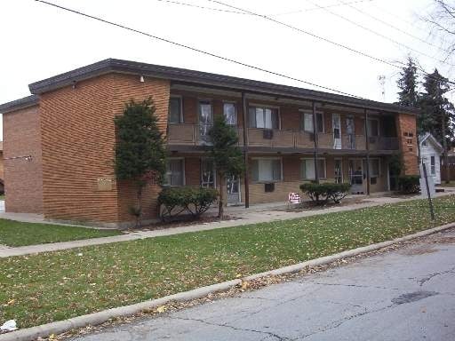 Primary Photo - 12217 S Longwood Dr