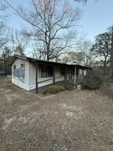 Building Photo - 2667 Hopewell Church Rd