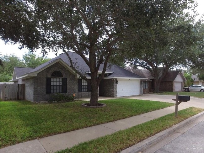 Building Photo - 22 Mynah Ave