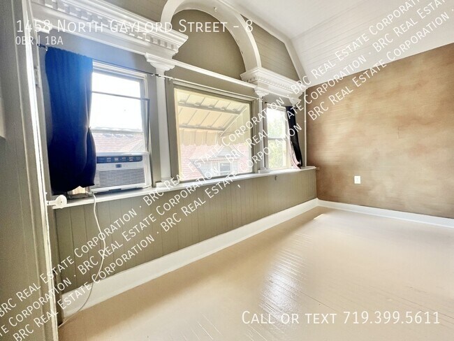 Foto del edificio - 1458 N Gaylord St