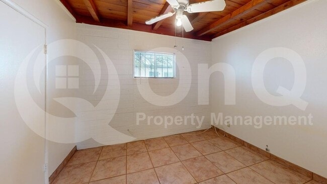 Foto del edificio - 3564 E Kleindale Rd