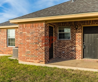 Building Photo - 2824 Jerry Mashek Dr