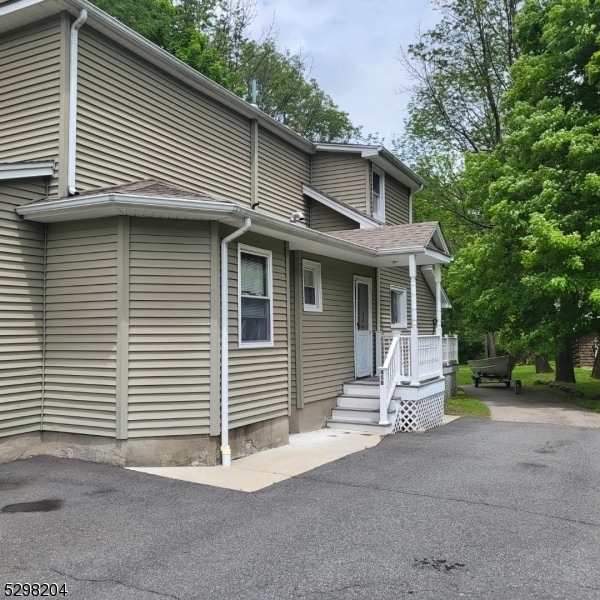 45 Blakely Ln Unit B, West Milford, NJ 07435 Room for Rent in West