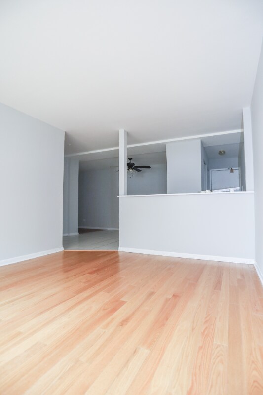 Foto del edificio - 2828 N Cambridge Ave