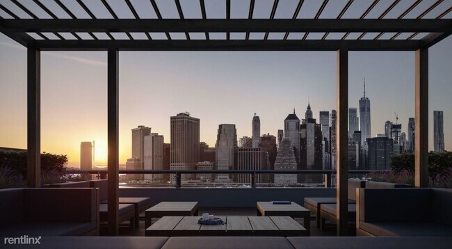 Foto del edificio - 2 br, 2 bath House - 111 Columbia Hts 502