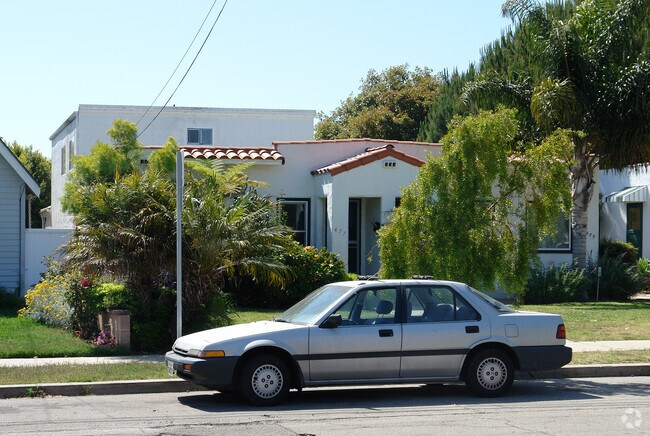 Foto del edificio - 475-479 S Evergreen Dr