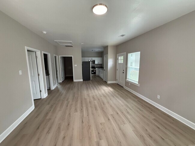 Foto del edificio - 5703 Valley Dr