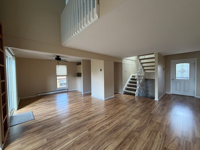 Foto del edificio - Wonderful 3-bedroom, 2.5 bath townhouse in Unbeatable South Boulder Location