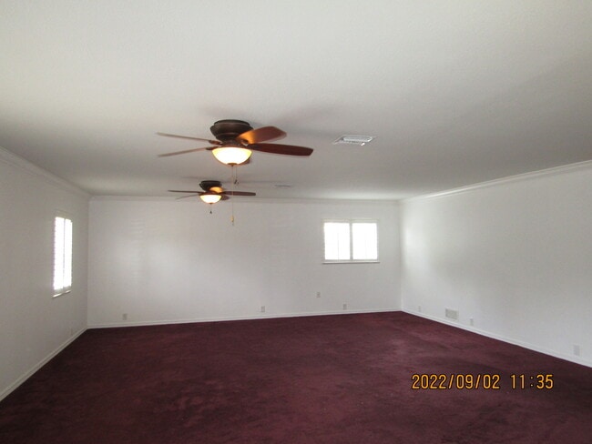 Building Photo - 736 Cadiz Rd