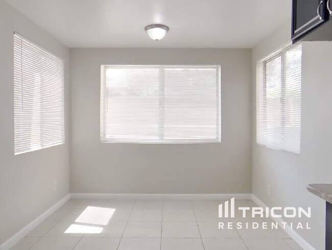 Foto del edificio - 43931 Broadwater Ave