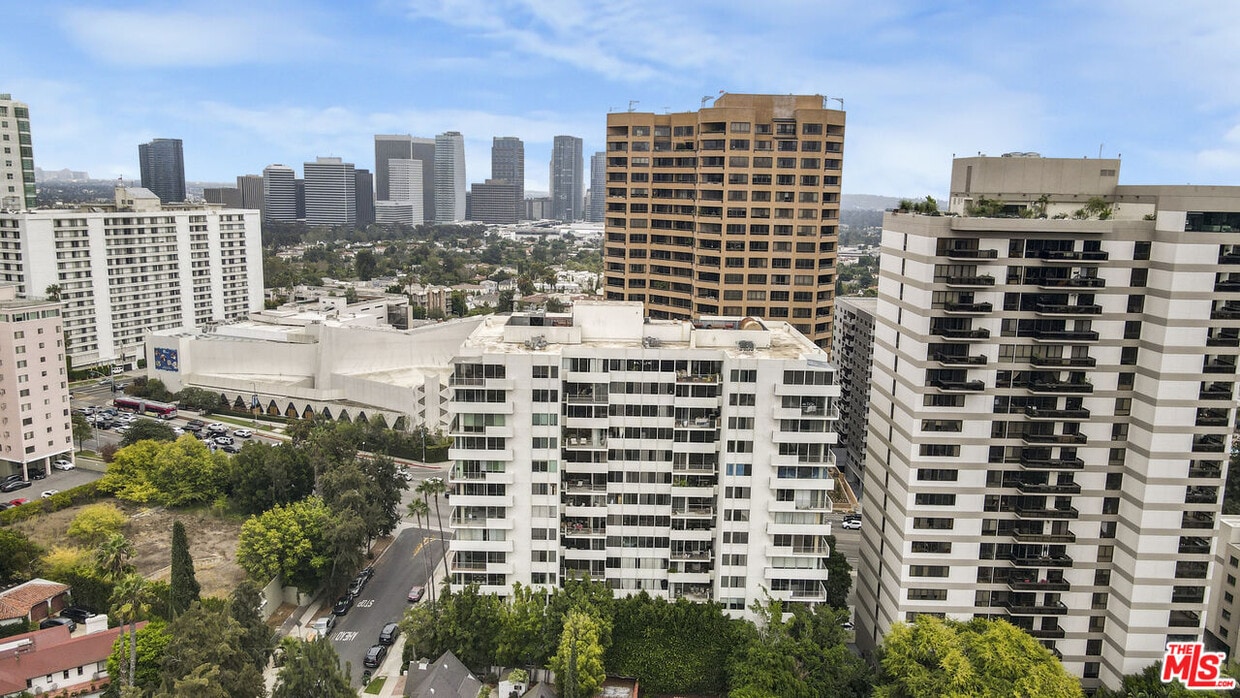 Primary Photo - 10433 Wilshire Blvd