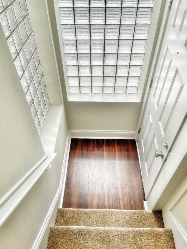 Foto del edificio - 239 E Bayview Blvd