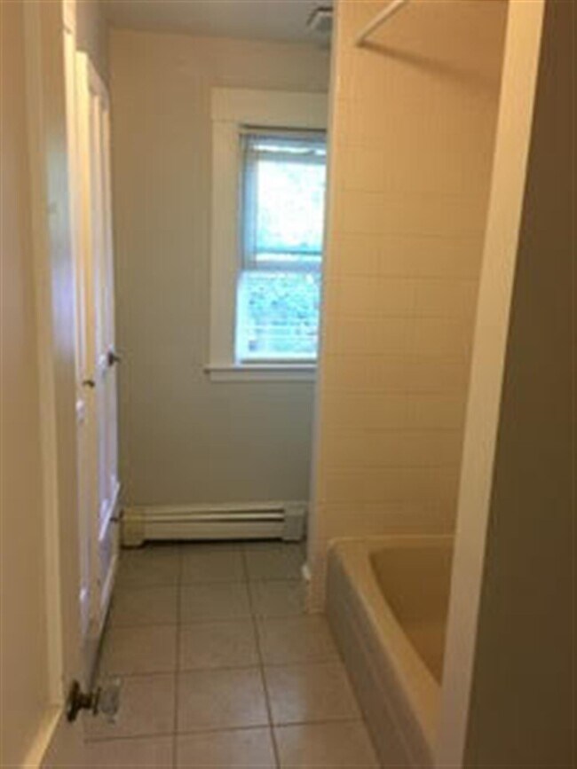 206 W Emerson St, Melrose, MA 02176 Townhome Rentals in Melrose MA