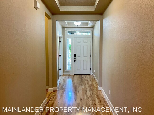Building Photo - 4 br, 3 bath House - 14188 SW ALPINE CREST...