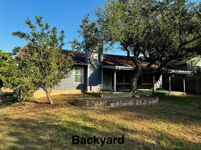 Foto del edificio - 8514 Red Willow Dr