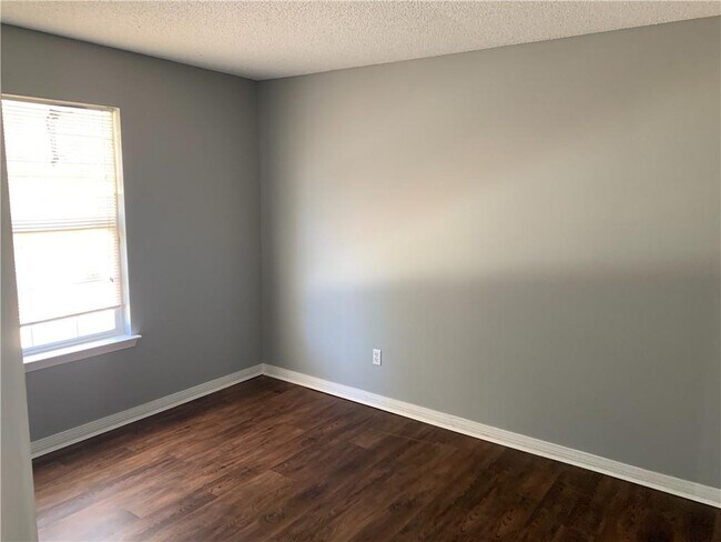 Foto del edificio - 9215 Webster Ln