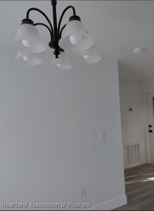 Building Photo - 2629 N Arrowhead Rd