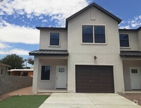 Building Photo - 216 Linda Vista Dr