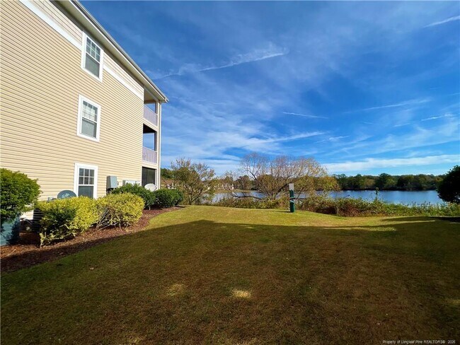 Building Photo - 3330 Harbour Pointe Pl