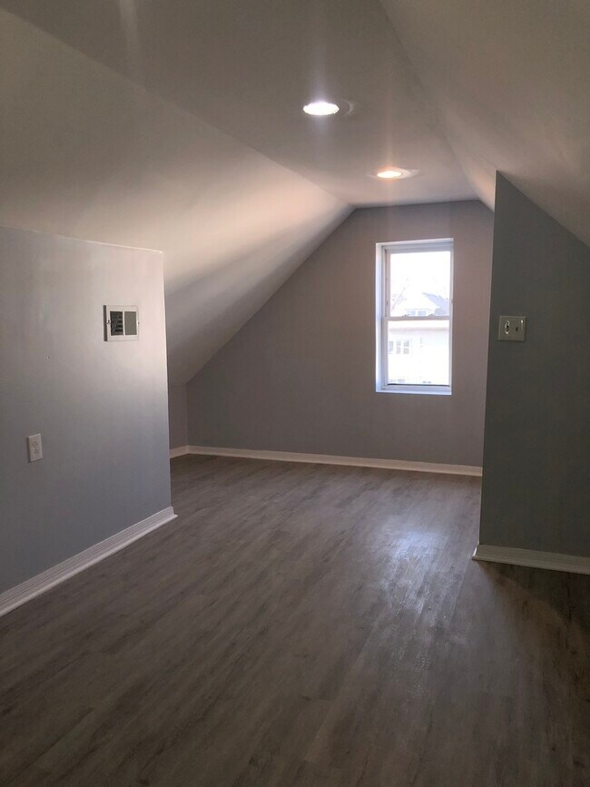 Foto del edificio - 4328 S Maplewood Ave