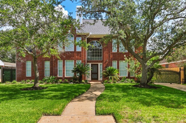 Foto del edificio - 19226 Atherton Ln
