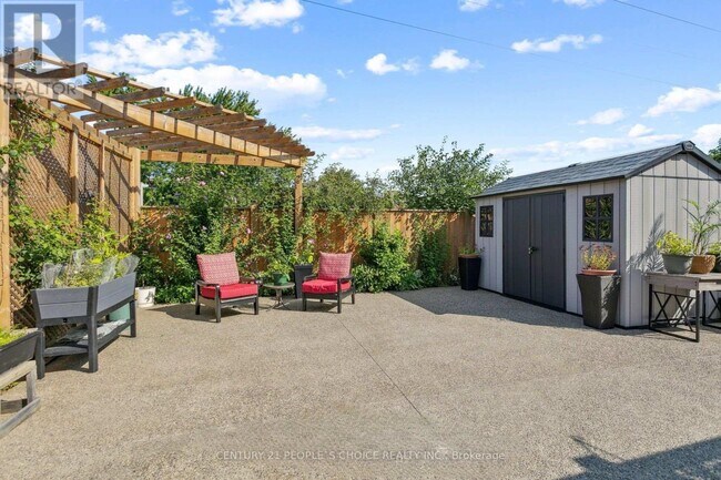 Building Photo - 85 Acadian Heights