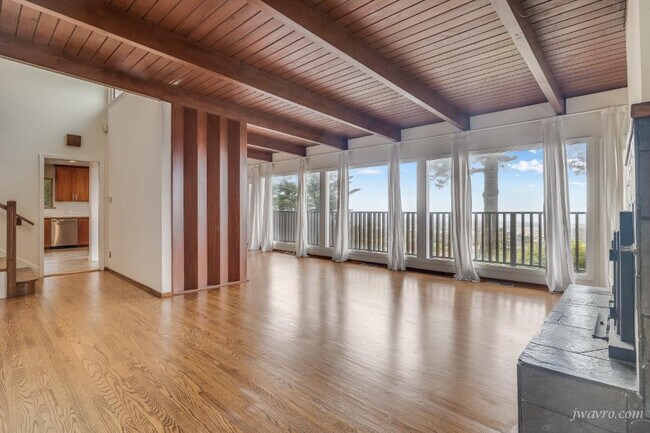 Building Photo - 110 Miraloma Dr