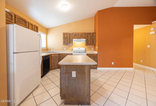 Foto del edificio - 13771 Paseo Central Ave