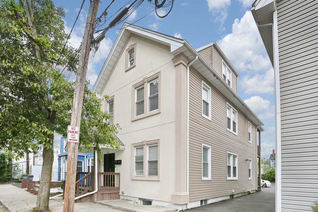 52 New St, Montclair, NJ 07042 Apartment for Rent in Montclair, NJ