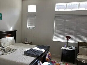Building Photo - 5218 S Esprit Loop