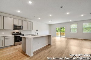 Building Photo - 113 Bella Rosa Trl