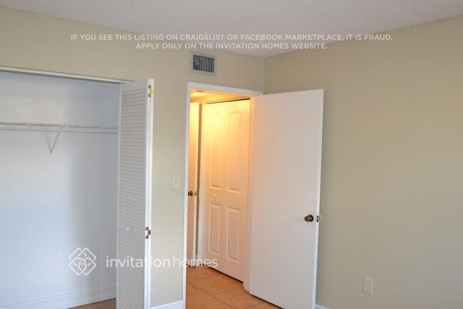 Foto del edificio - 4978 NW 97th Pl