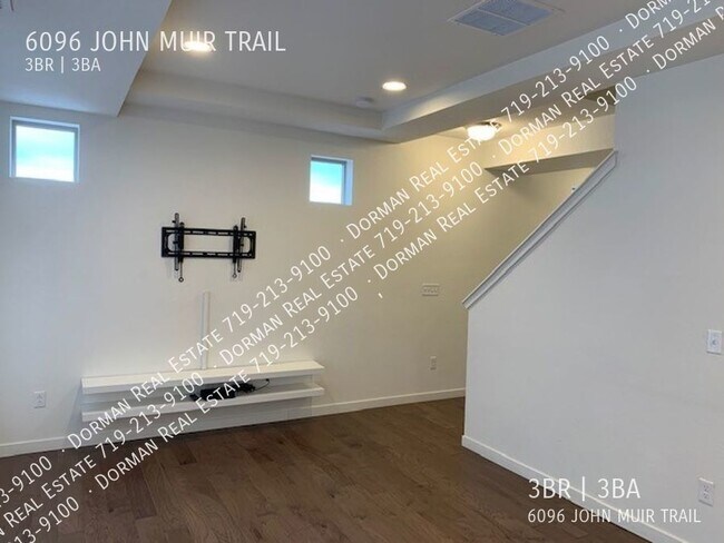Building Photo - 6096 John Muir Trl