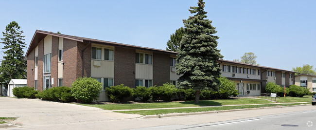 Building Photo - Pleasant Apartments