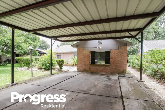 Building Photo - 5108 Gunnison St