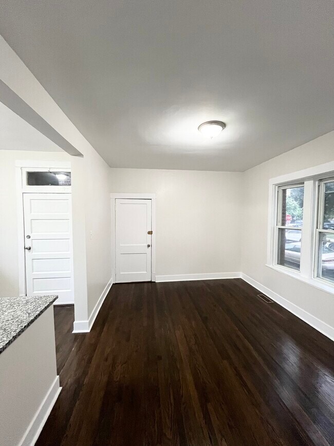 Building Photo - 4108 W Henderson St