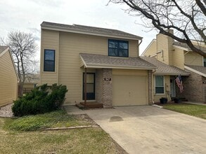 Building Photo - 947 Gilgalad Way