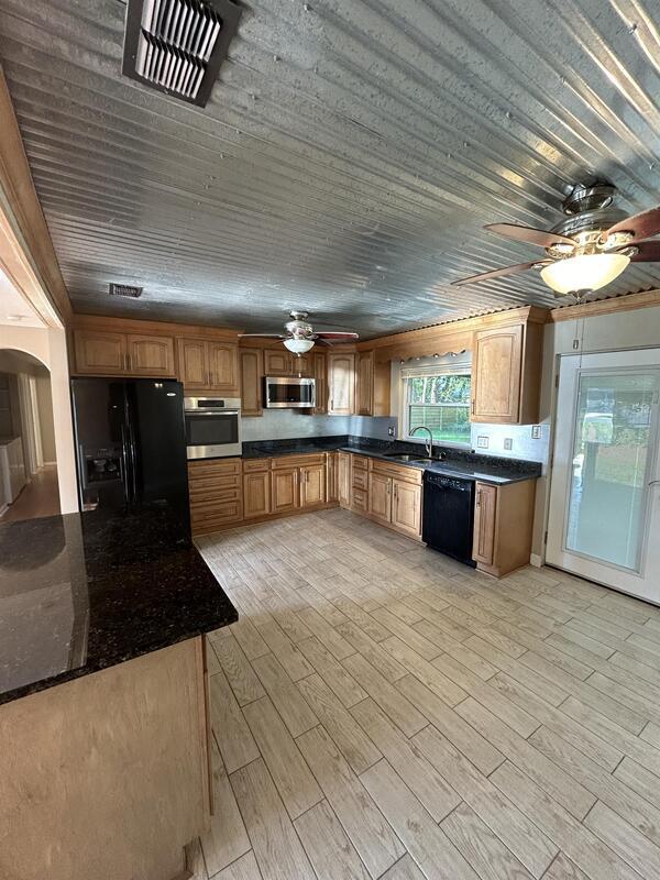 Foto del edificio - 307 Spring Ln