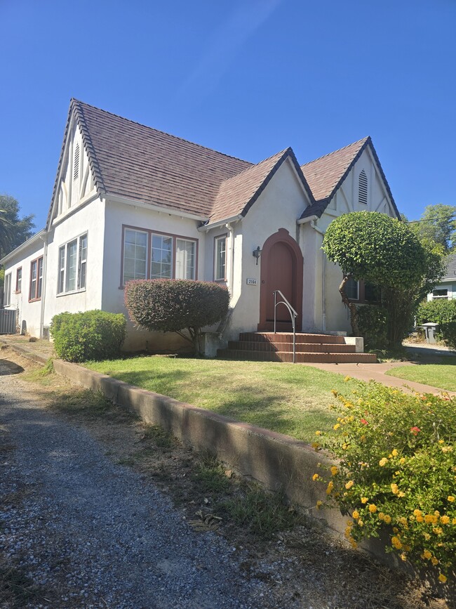 Building Photo - 2164 Waldon St