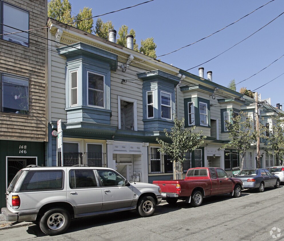 Primary Photo - 138-144 Langton St