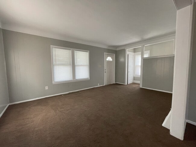 Building Photo - 3131 Enright St