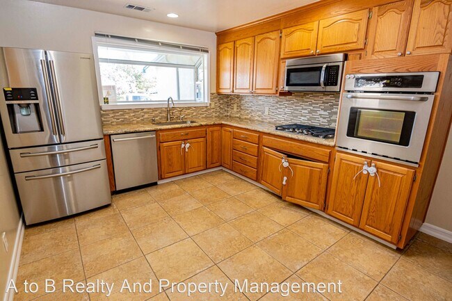 Building Photo - 3 br, 2 bath House - 2491 Melville Way