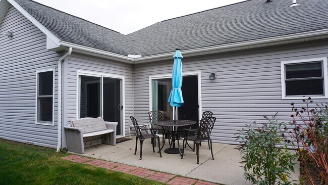 Building Photo - 1166 Cobblestone Dr