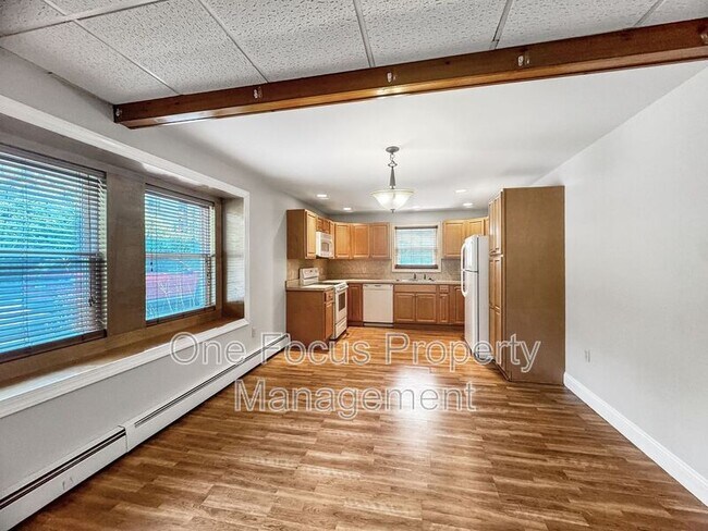 Foto del edificio - 1585 W Southern Ave