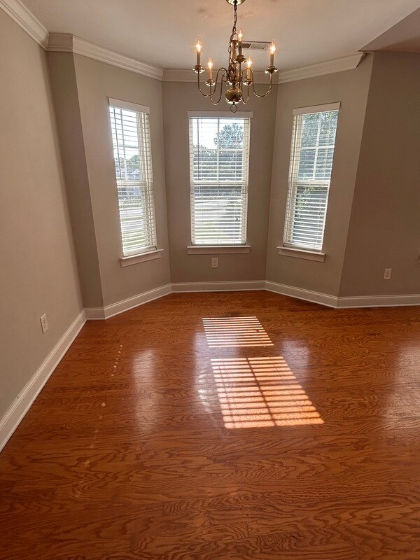 Building Photo - 6794 Mallard Park Dr