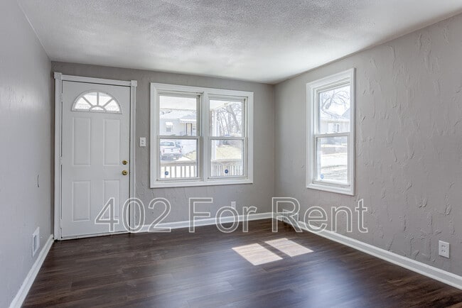 Building Photo - 3220 N 40th St