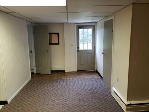 Building Photo - 145 Suburban Ave