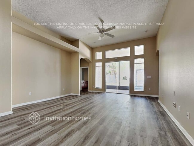 Building Photo - 2040 Wexford Green Dr