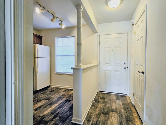 Foto del edificio - 17 Ramsgate Ln