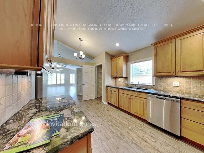Building Photo - 228 Churchill Dr